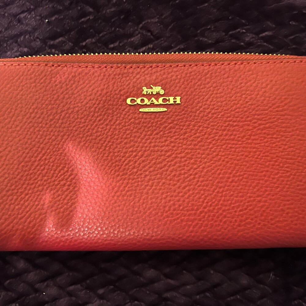 NWOT~COACH-Red large pebble leather wallet